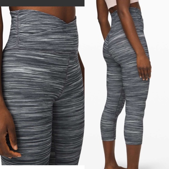 lululemon athletica Pants - Lululemon Align crop 21” cross waist size 4